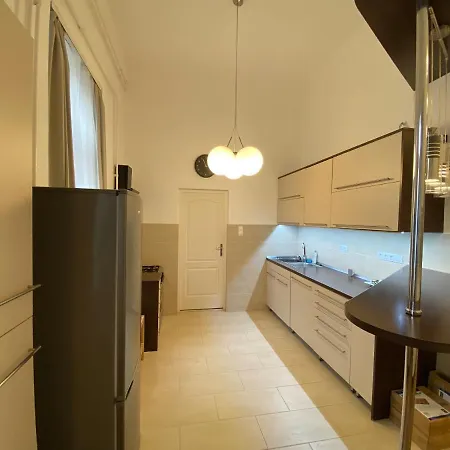 Karolina's Nyugati Apartamento Budapest